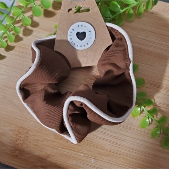 New Color Block Classy Scrunchie - Picture 1 of 3